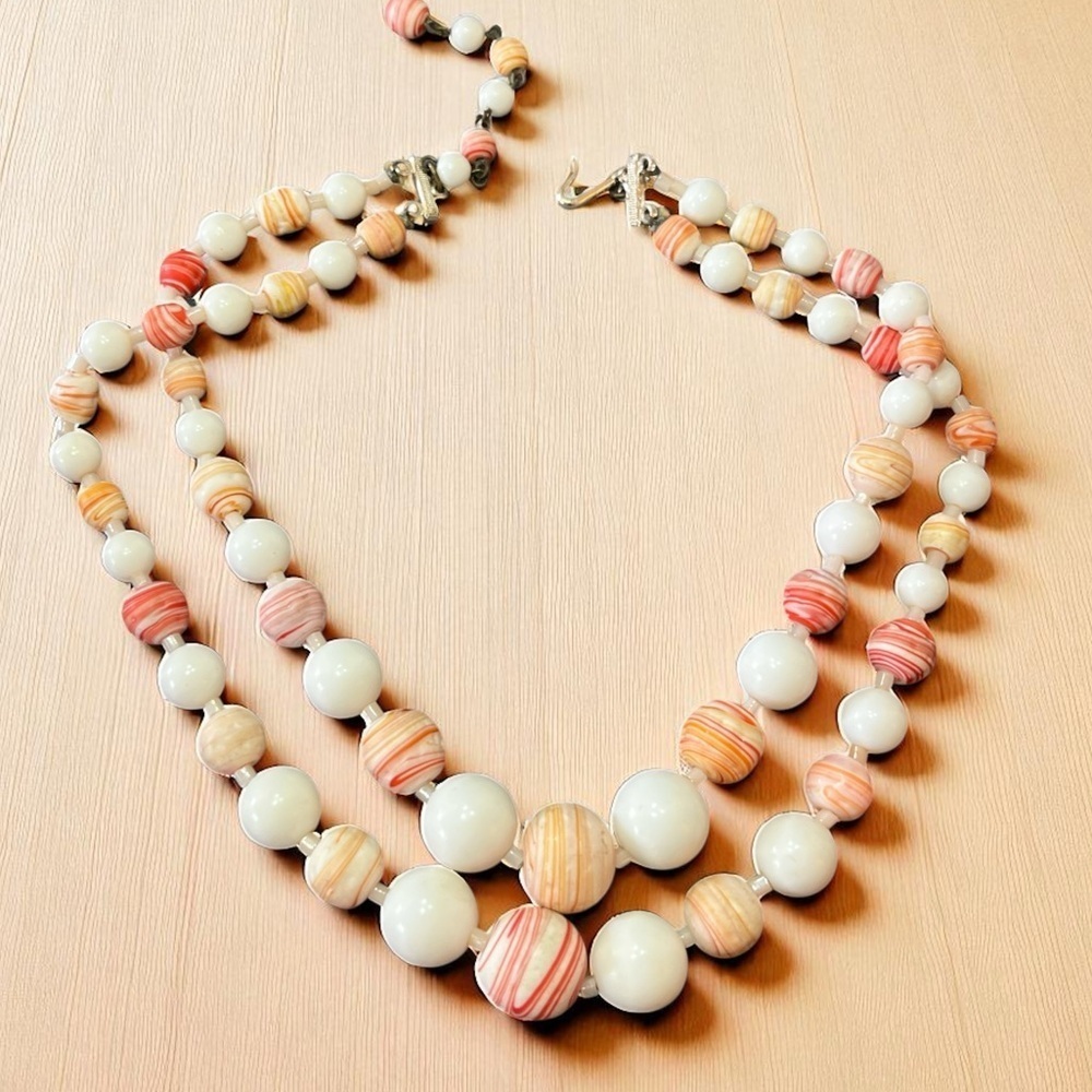 Vintage Japanese Beads White and Cream Shell Multicolor Beaded Necklace